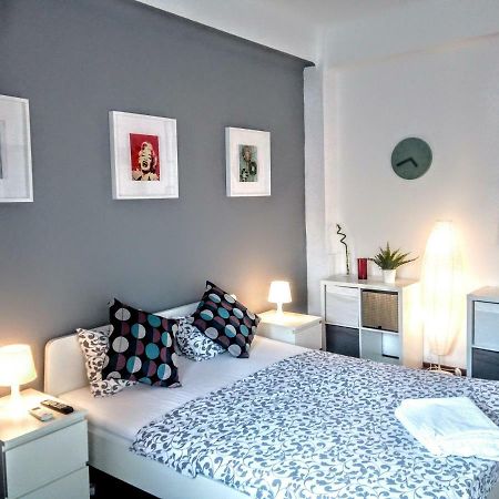 Central Bright Modern Studio Βουκουρέστι Εξωτερικό φωτογραφία