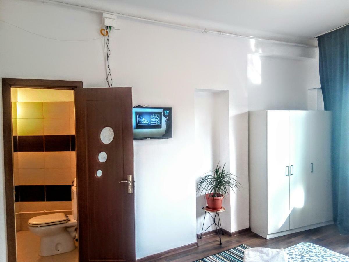 Central Bright Modern Studio Βουκουρέστι Εξωτερικό φωτογραφία